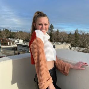 Meet your Posher, Rebecca